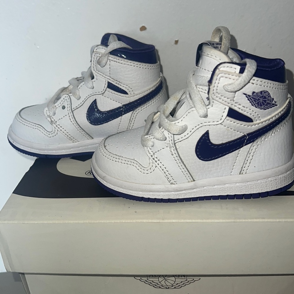 These are a brand new pair of Jordan’s for baby girl size 5c never worn before
